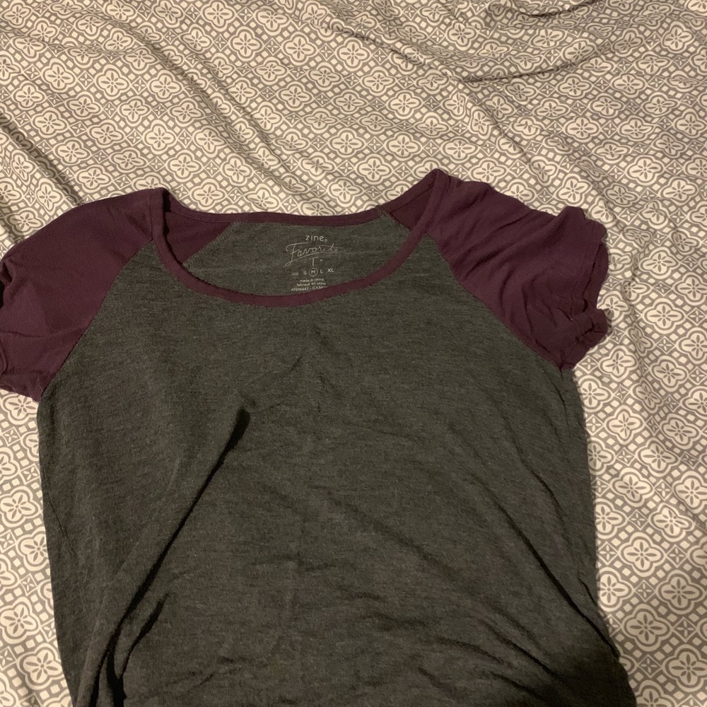 Short sleeve tee
